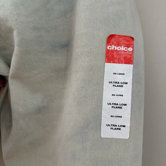 Choice by Calvin Klein Women’s Ultra Low Flare Light Acid Washed Jeans Size 30L - Picture 5 of 11